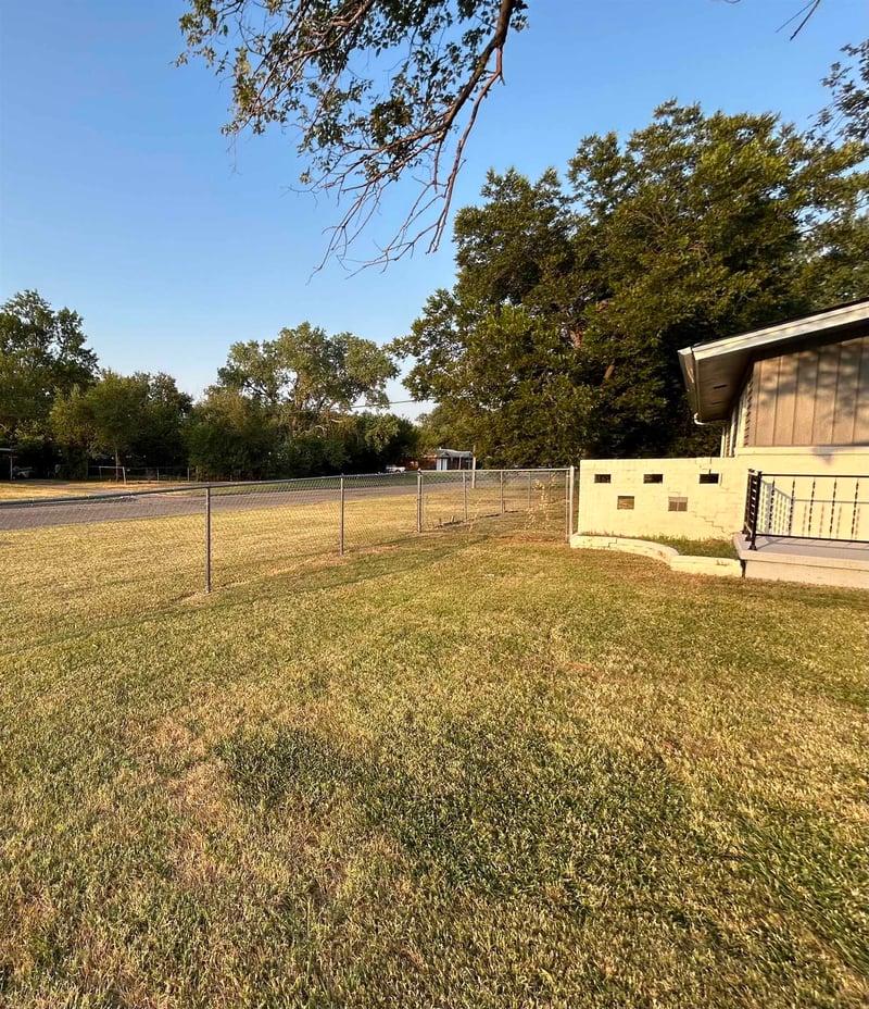 2804 Everett , Wichita, KS 67217