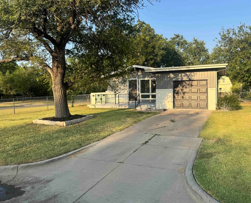 2804 Everett , Wichita, KS 67217
