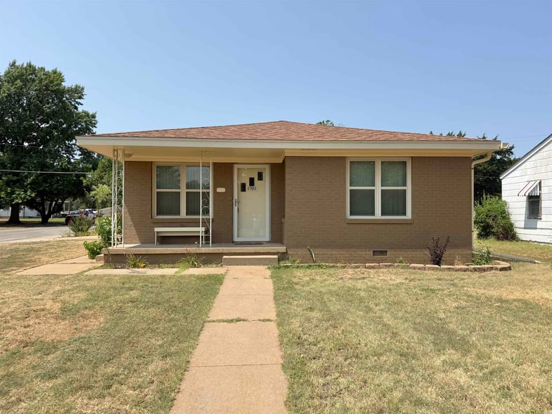 1701 Main , Kingman, KS 67068