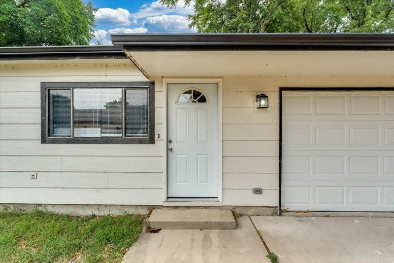 615 Elder St, Wichita, KS 67212
