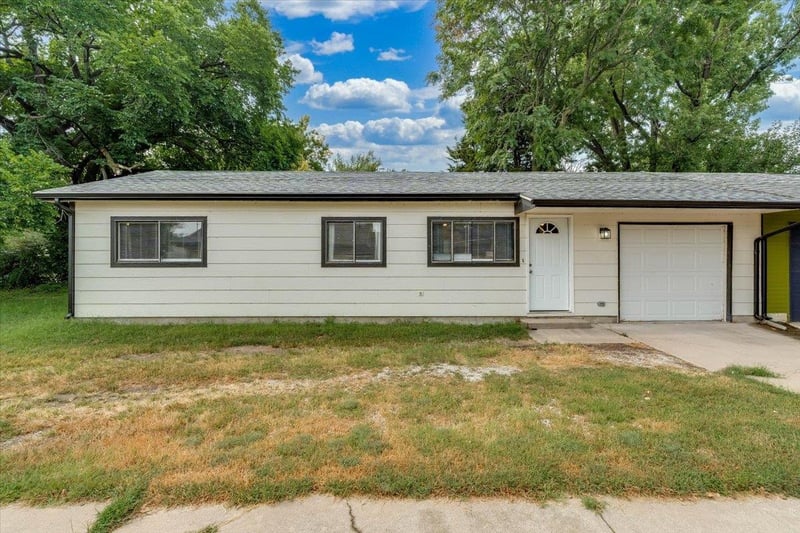 615 Elder St, Wichita, KS 67212
