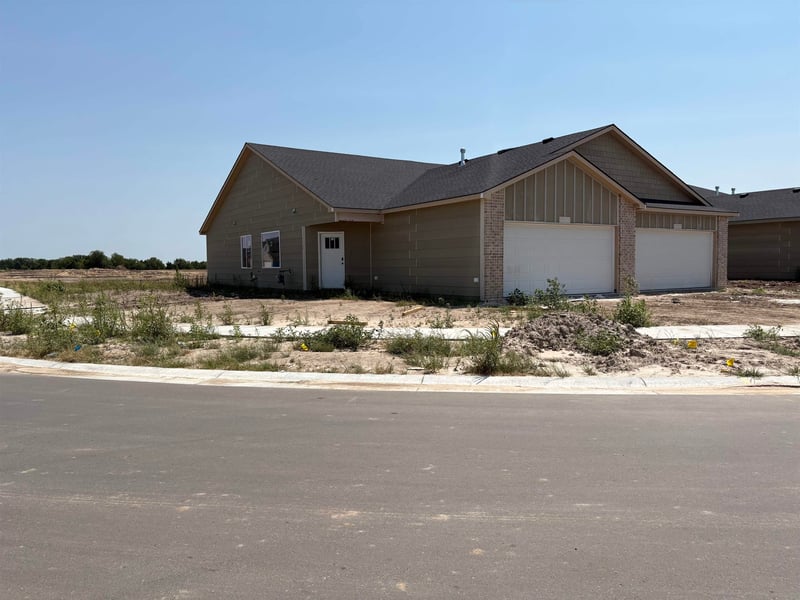 2904 S Denene St unit 200, Wichita, KS 67215
