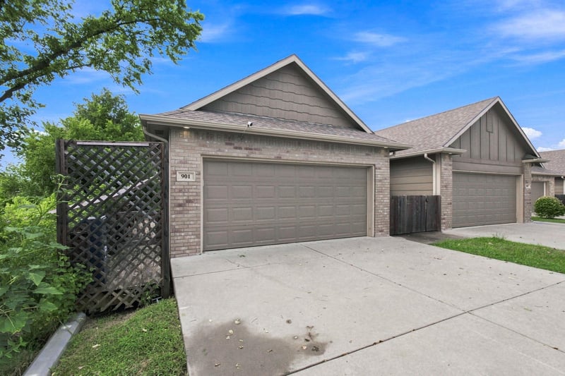 901-903 Onewood Pl, Andover, KS 67002