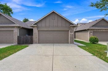 901-903 Onewood Pl, Andover, KS 67002