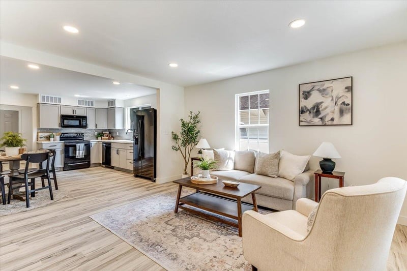 408 3rd , Newton, KS 67114