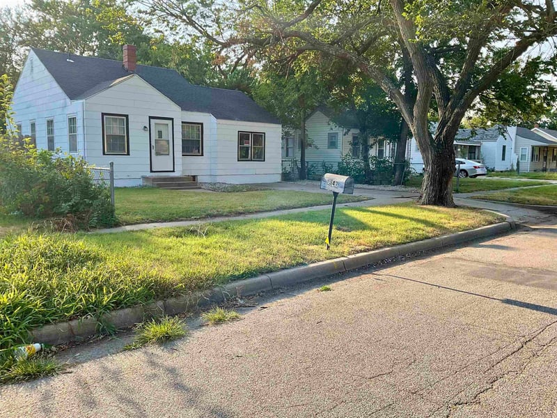 2147 Laura , Wichita, KS 67211
