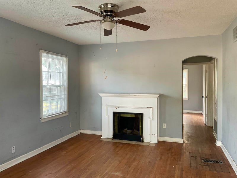2147 Laura , Wichita, KS 67211