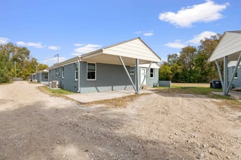 3023-3055 Porter Ave, Wichita, KS 67204