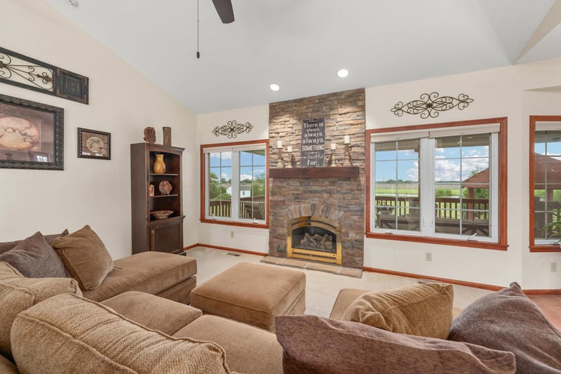 20707 Sunset Rg, Rose Hill, KS 67133