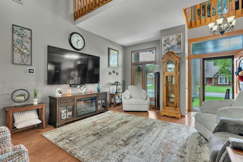 11803 Douglas , Wichita, KS 67209