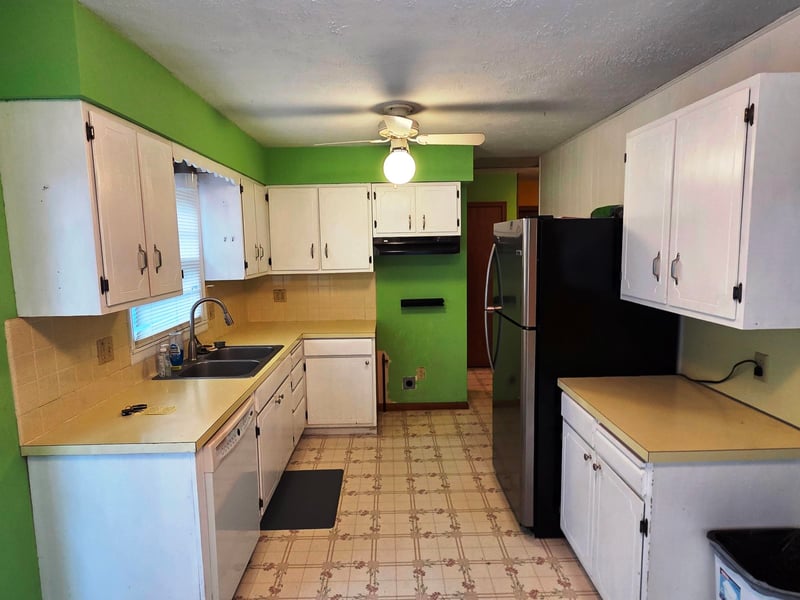 214 S Goering, Moundridge, KS 67107