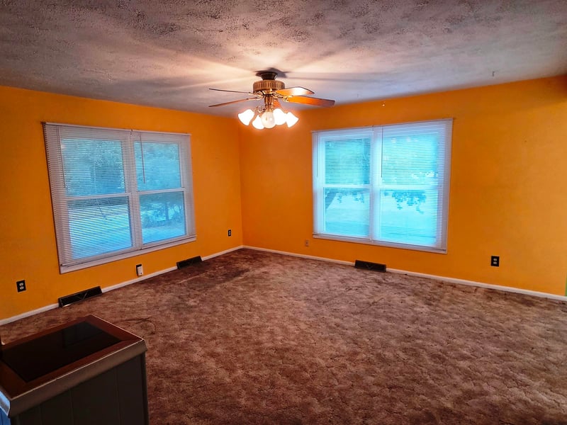 214 S Goering, Moundridge, KS 67107