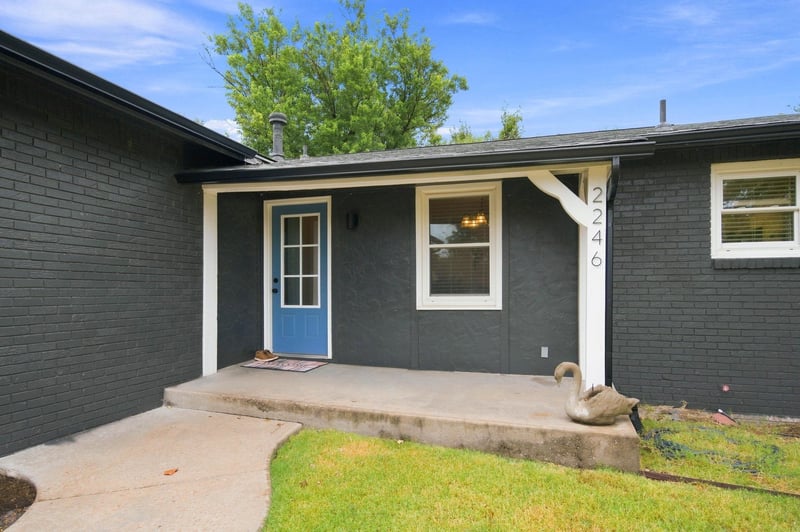2246 Lori Ln, Wichita, KS 67207
