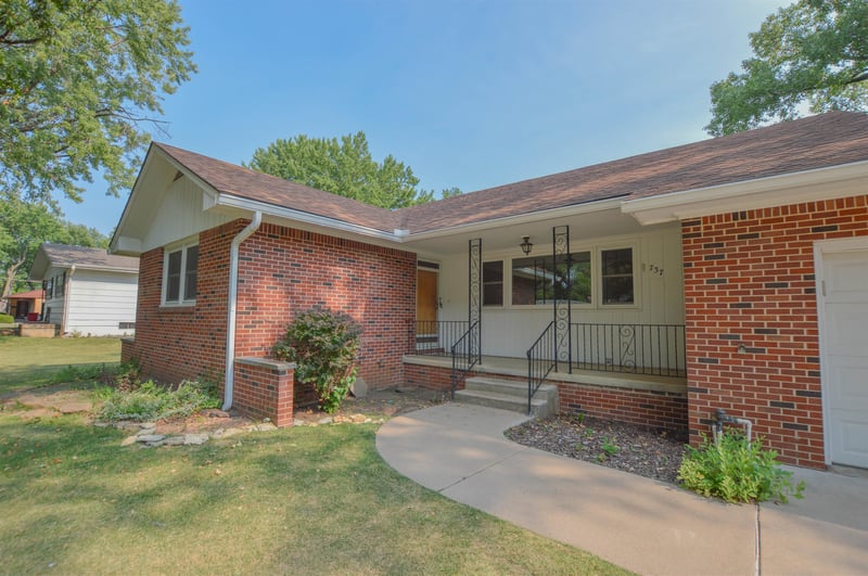 737 Harvard , El Dorado, KS 67042