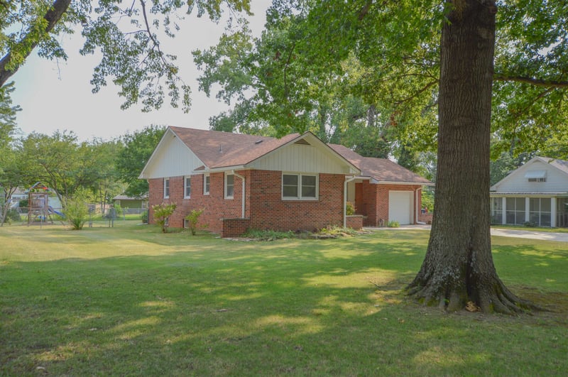 737 Harvard , El Dorado, KS 67042