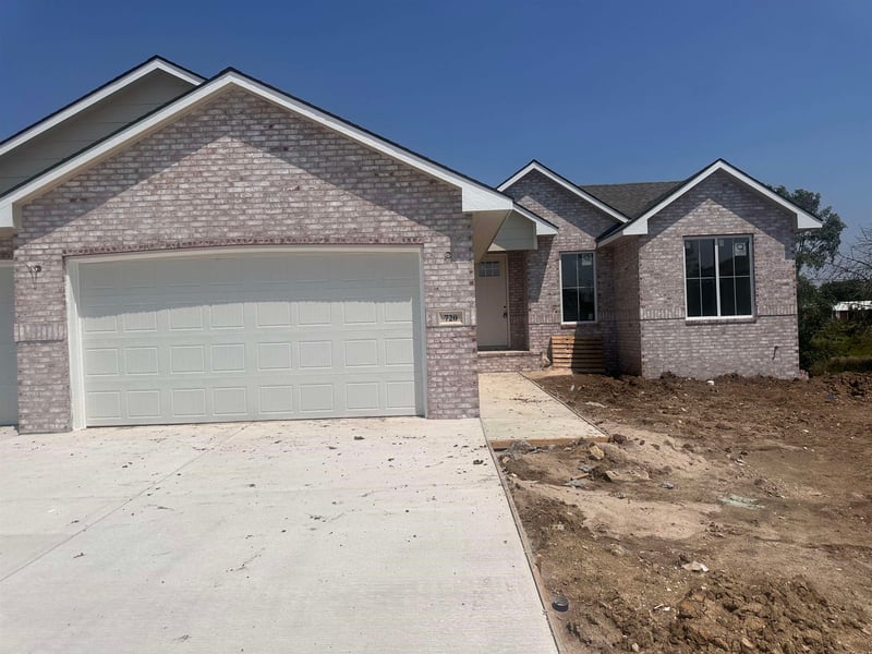 720 Goldfinch , Andover, KS 67002