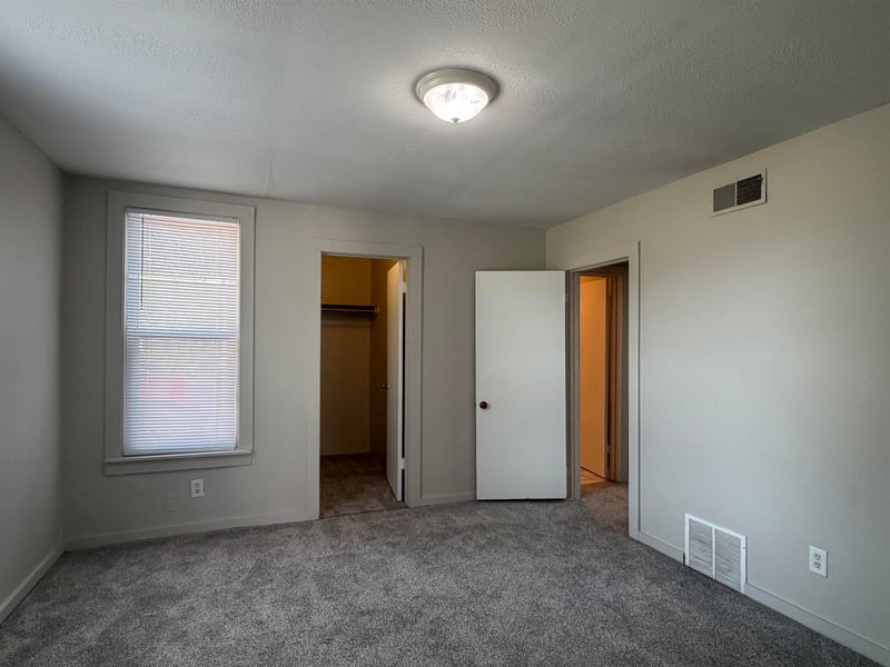 109 West Pl, Salina, KS 67401