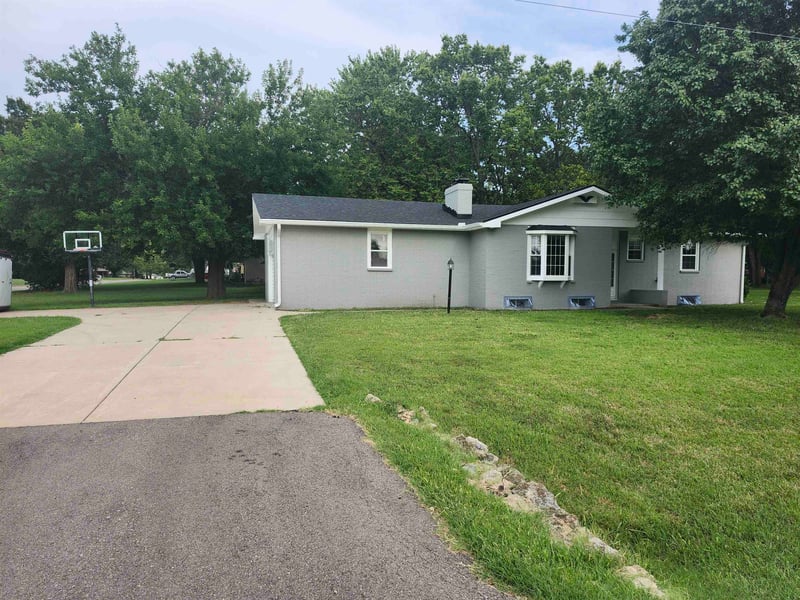 3100 Ohio , Augusta, KS 67010