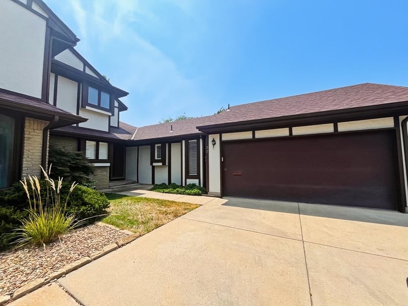 641 Woodlawn St #27, Wichita, KS 67208