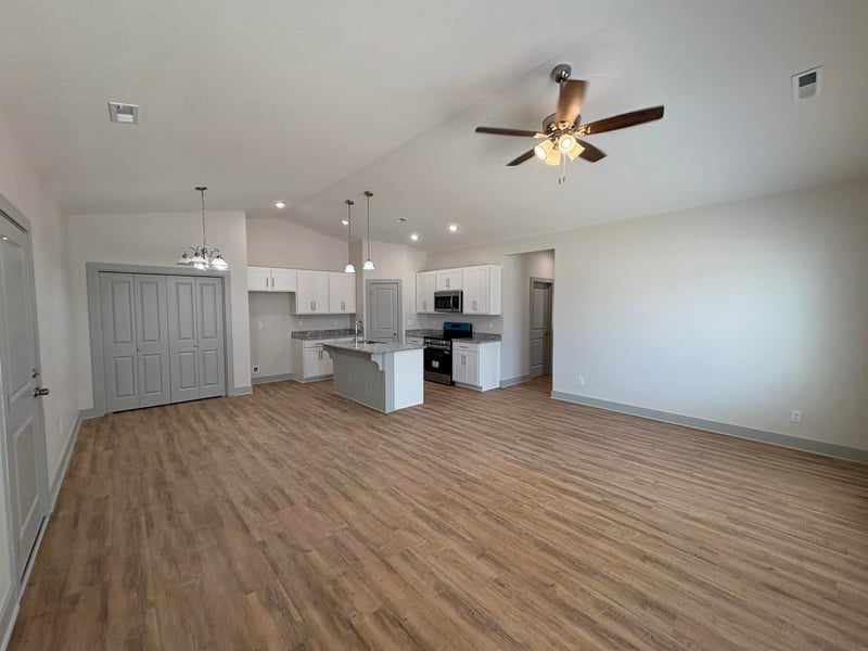 2973 Bunker Hill Ct #100 & #200, Wichita, KS 67210