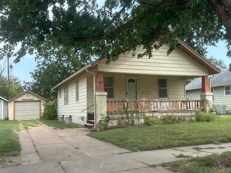 853 Sheridan , Salina, KS 67401