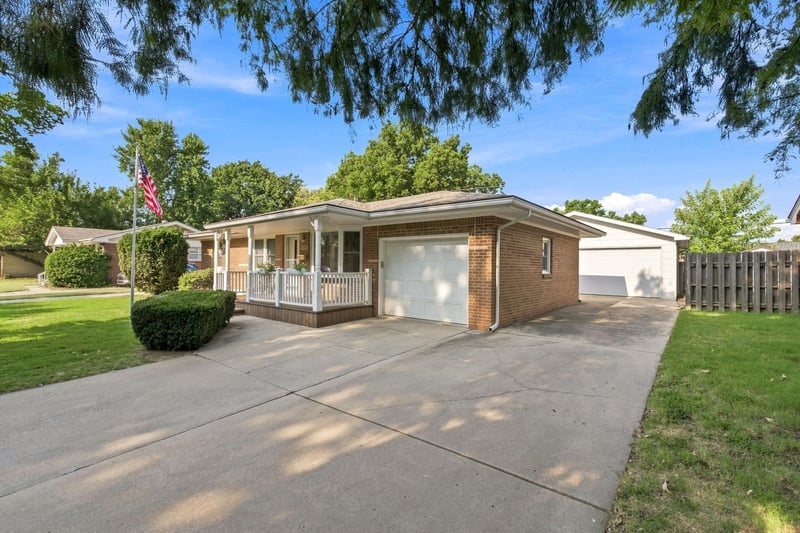 5145 Ash St, Wichita, KS 67216