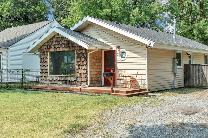 2145 S Hydraulic Ave, Wichita, KS 67211
