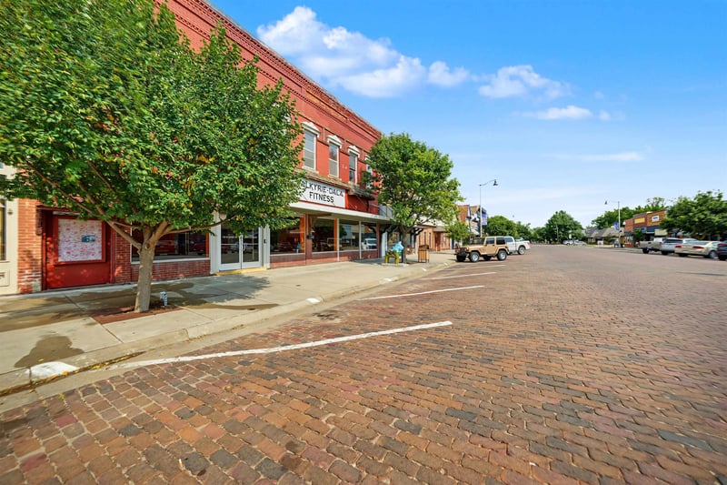 115 Main St, Lindsborg, KS 67456