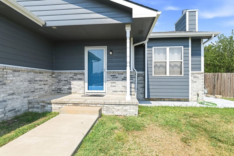 709 Goebel , Wichita, KS 67207