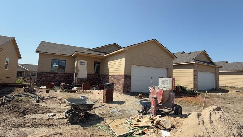 8979 Joshua Dr, Bel Aire, KS 67226