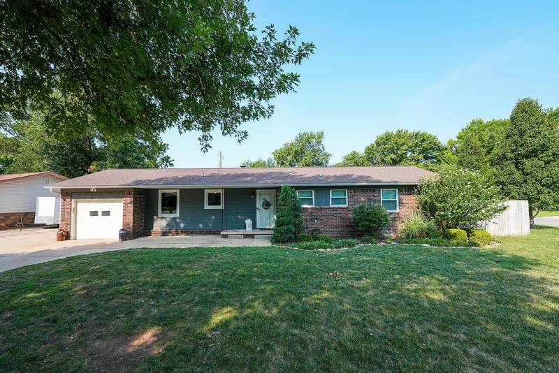 1673 Lawndale Ave, El Dorado, KS 67042