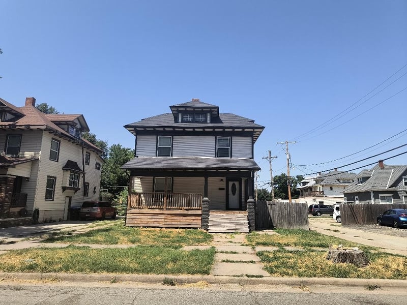 115 Chautauqua Ave, Wichita, KS 67211