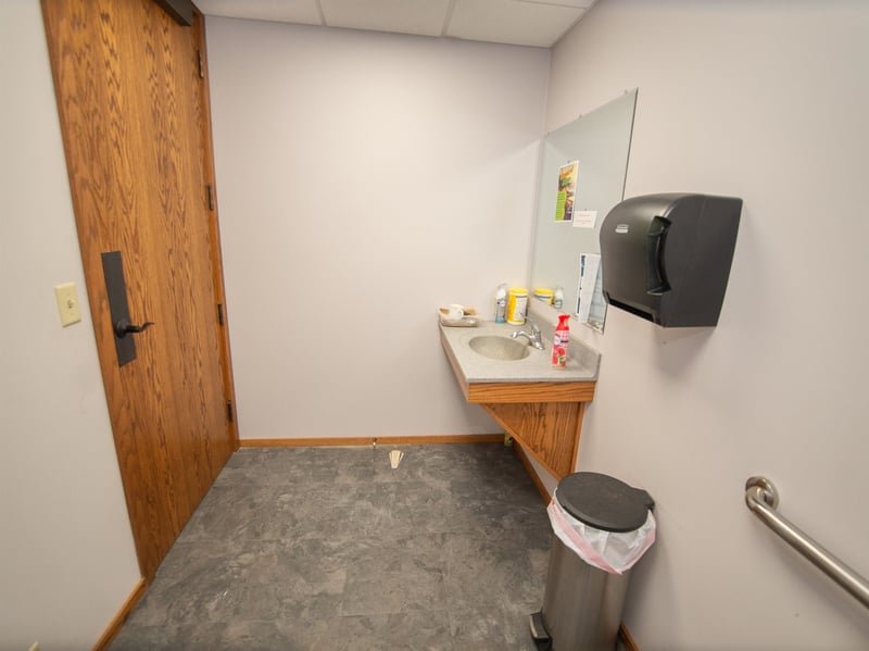 110 W D, Hillsboro, KS 67063