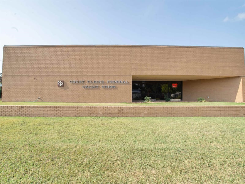 110 W D, Hillsboro, KS 67063