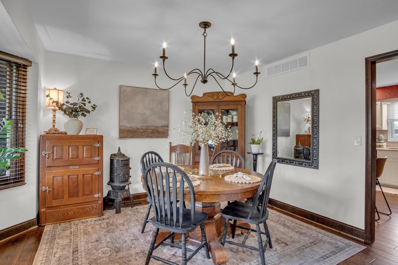 848 Trinity Ct, Newton, KS 67114