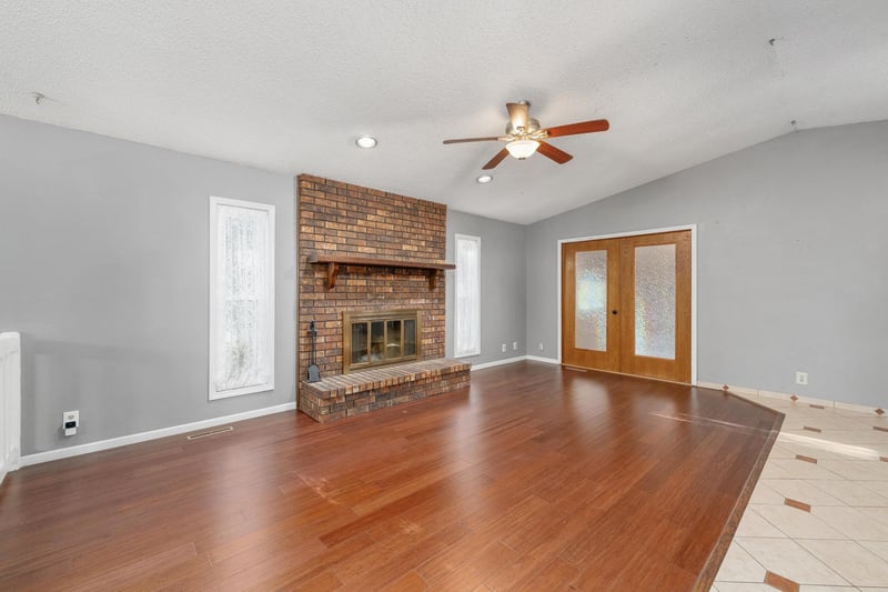 1441 Lark Ln, Wichita, KS 67212