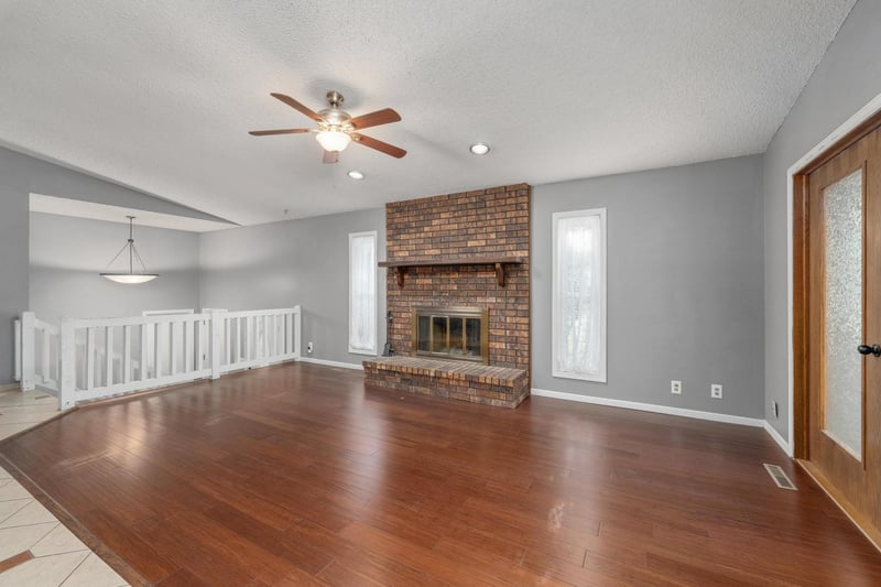 1441 Lark Ln, Wichita, KS 67212