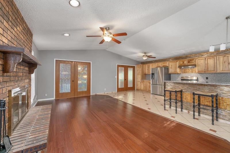 1441 Lark Ln, Wichita, KS 67212