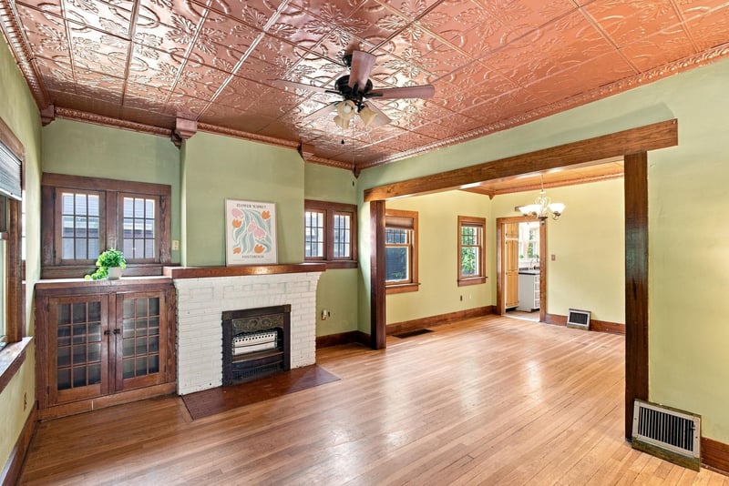 842 Litchfield Ave, Wichita, KS 67203