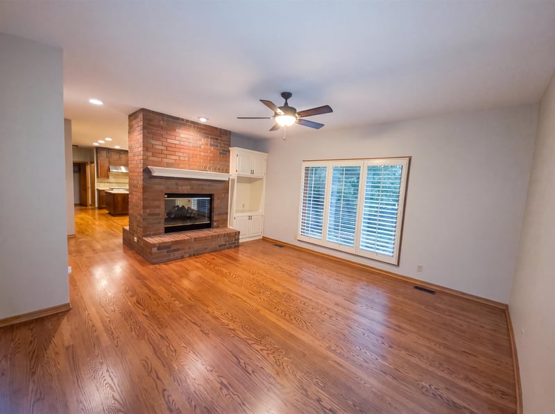 945 Woodridge , Wichita, KS 67206