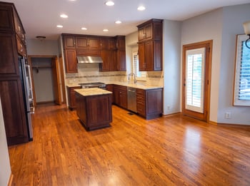 945 Woodridge , Wichita, KS 67206