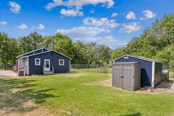 2016 Chishom St, Wichita, KS 67214