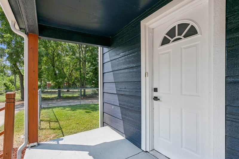 2016 Chishom St, Wichita, KS 67214