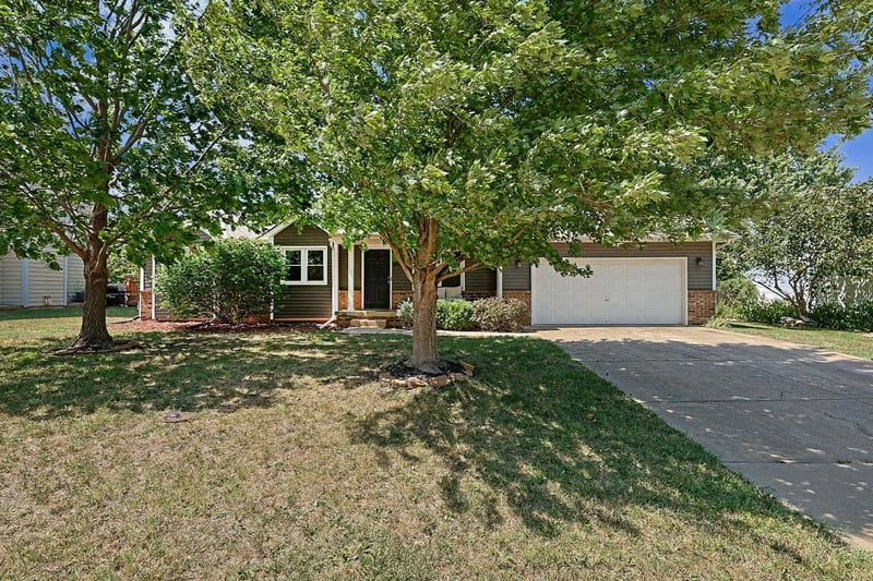 1633 N Tanglewood, Rose Hill, KS 67133