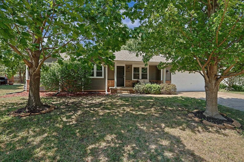 1633 N Tanglewood, Rose Hill, KS 67133