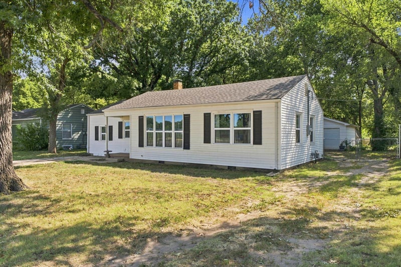 3016 N Charles Ave, Wichita, KS 67204
