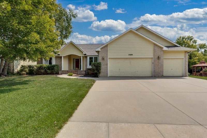 10009 W Britton St, Wichita, KS 67205