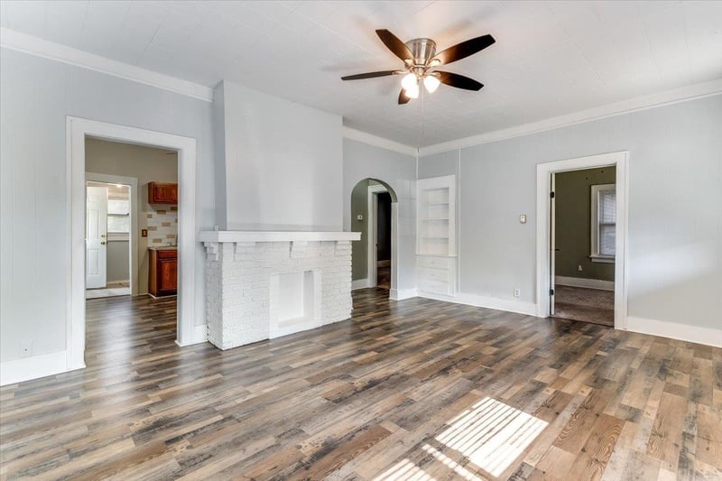 1921 S Main St, Wichita, KS 67213