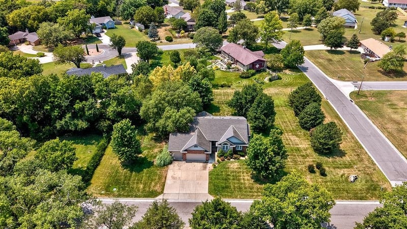 1301 Grand, Winfield, KS 67156