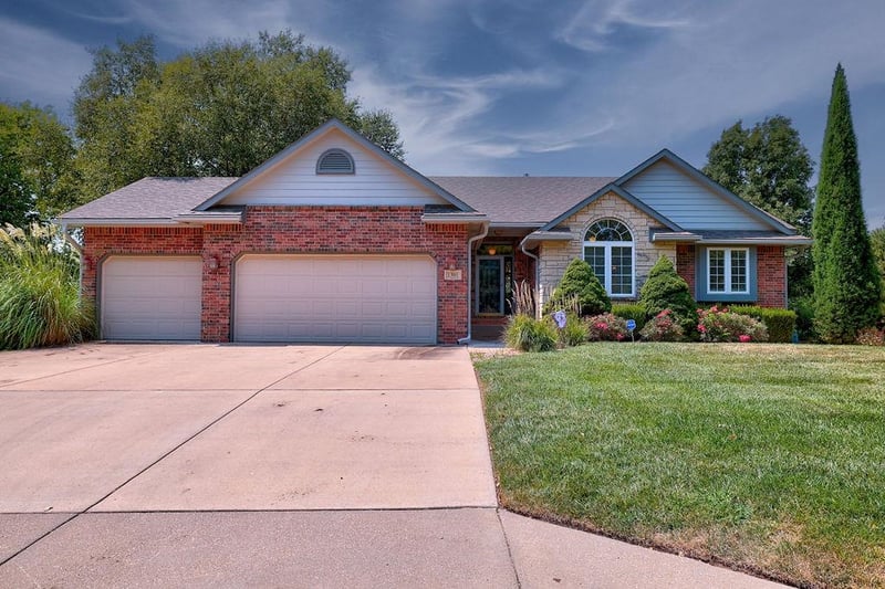 1301 Grand, Winfield, KS 67156